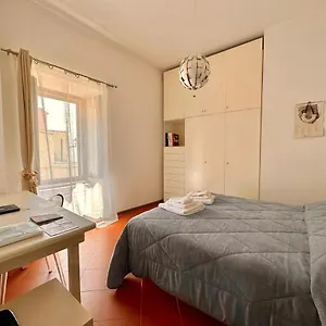 Frori Bed and breakfast